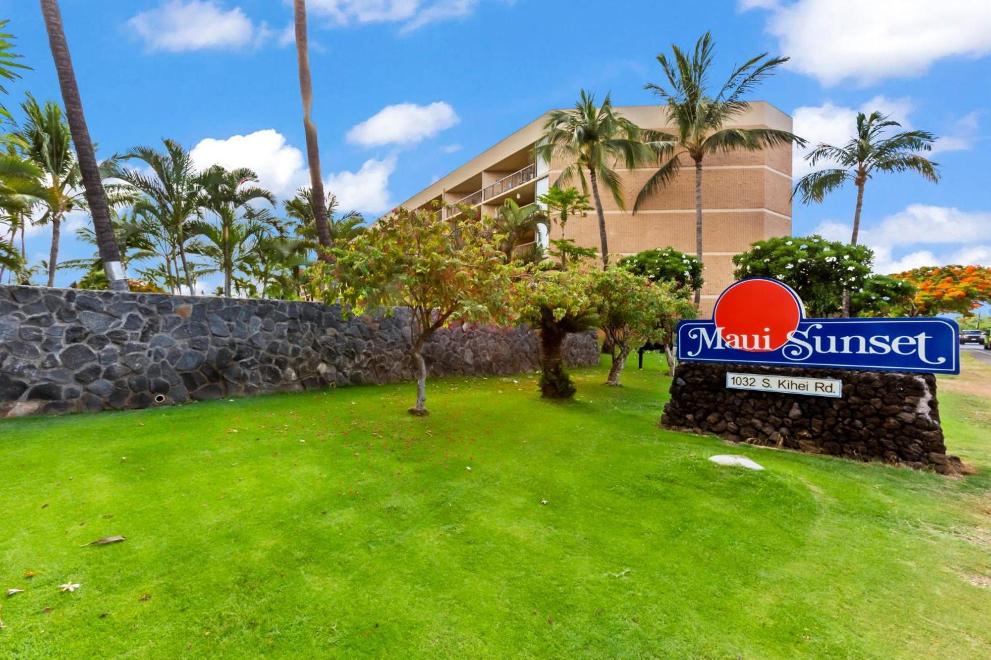 Maui Sunset Aparthotel Кихеи Екстериор снимка